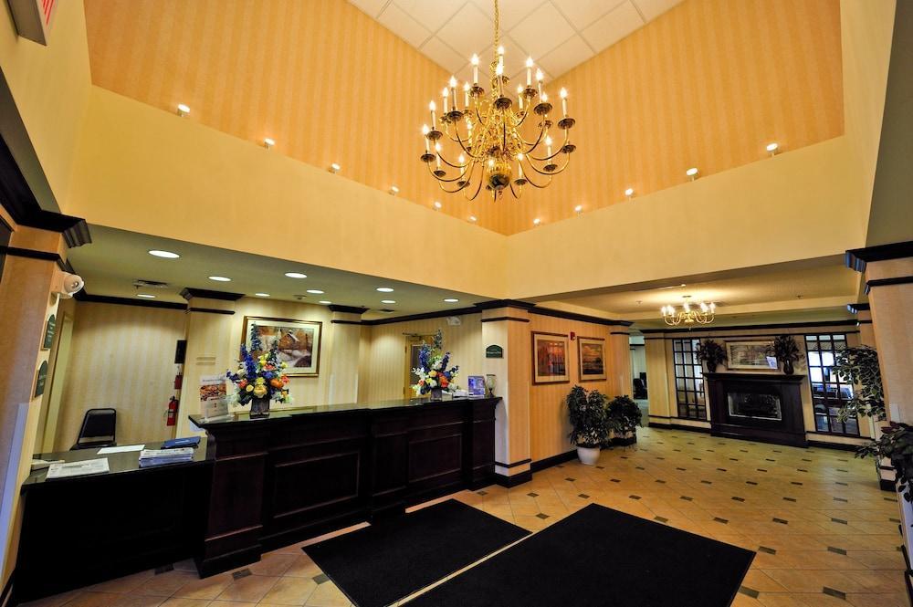 Holiday Inn Express Syracuse Airport By Ihg North Syracuse Eksteriør billede
