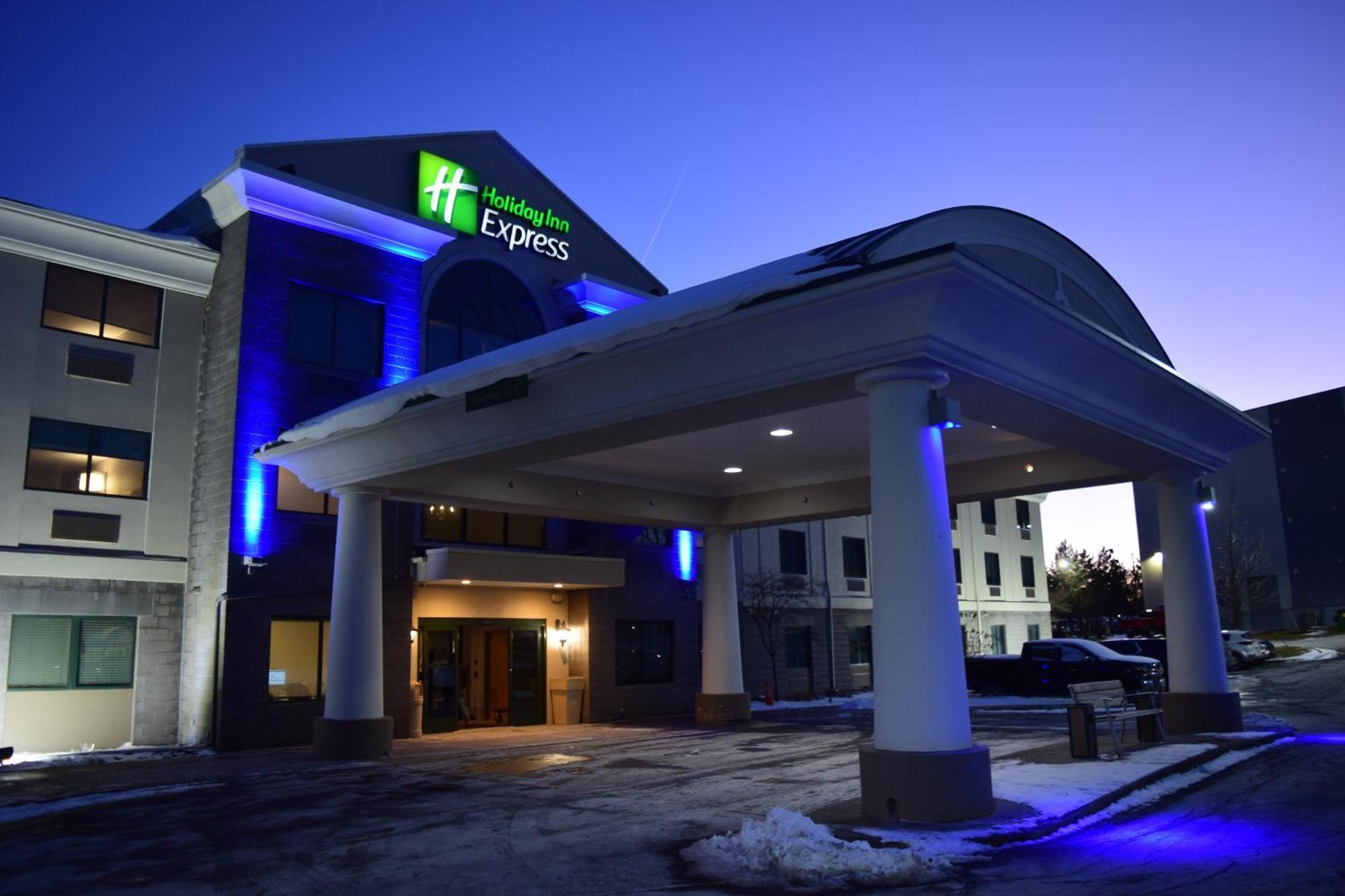 Holiday Inn Express Syracuse Airport By Ihg North Syracuse Eksteriør billede