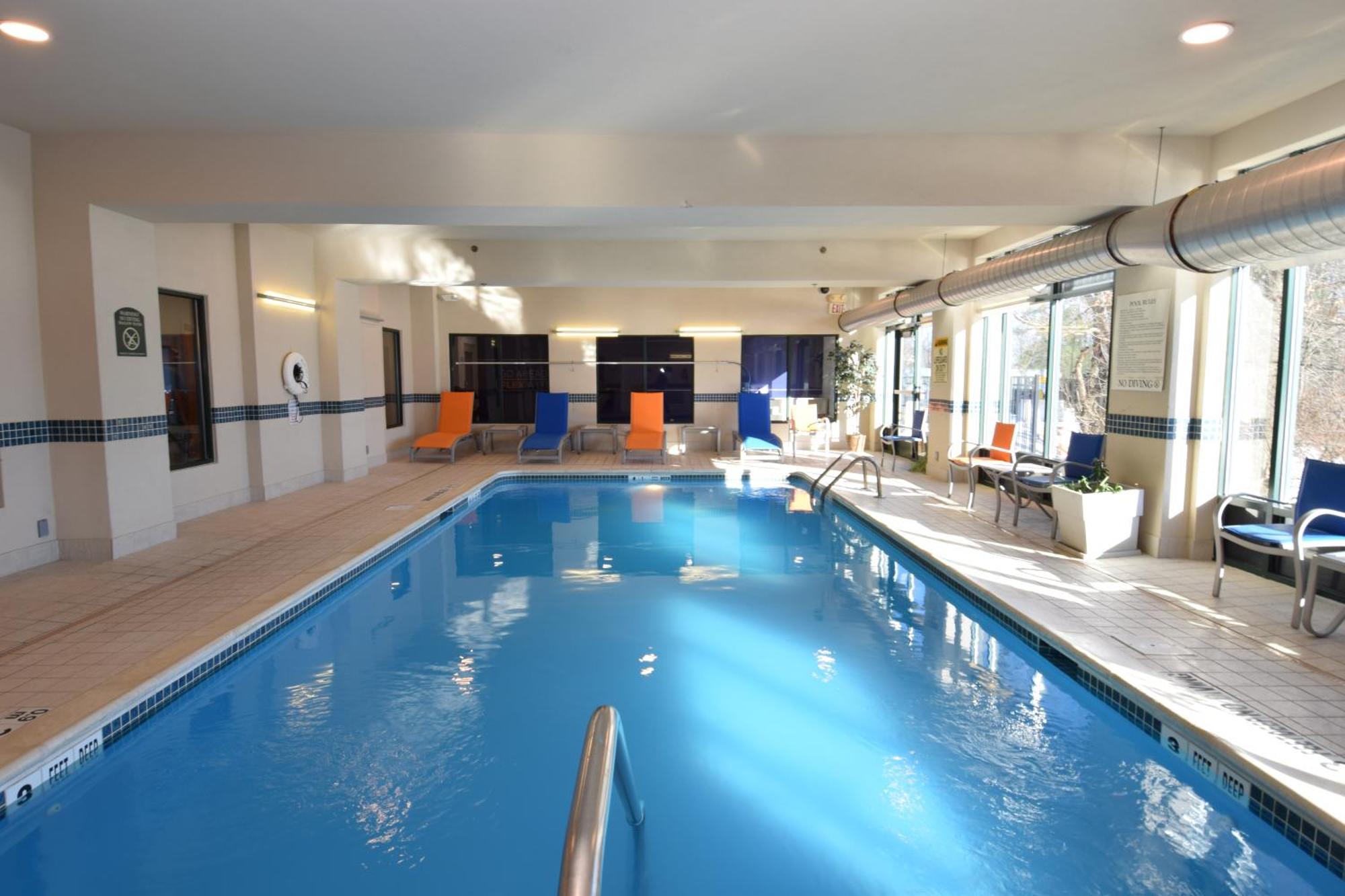 Holiday Inn Express Syracuse Airport By Ihg North Syracuse Eksteriør billede
