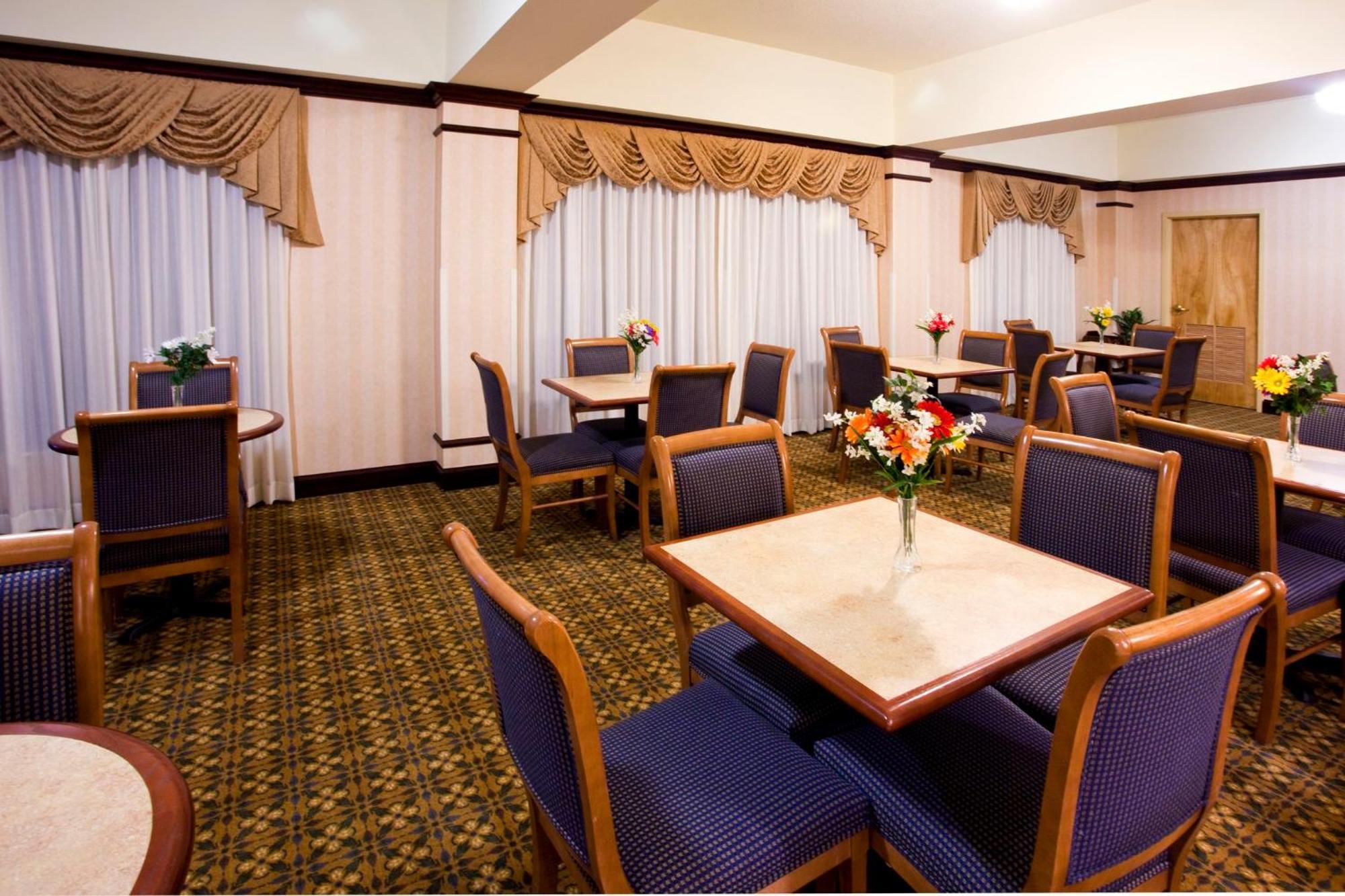 Holiday Inn Express Syracuse Airport By Ihg North Syracuse Eksteriør billede