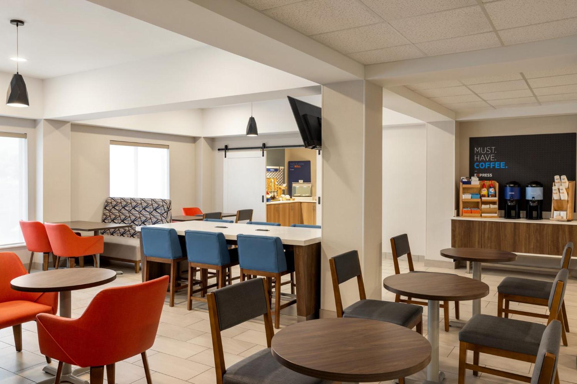 Holiday Inn Express Syracuse Airport By Ihg North Syracuse Eksteriør billede