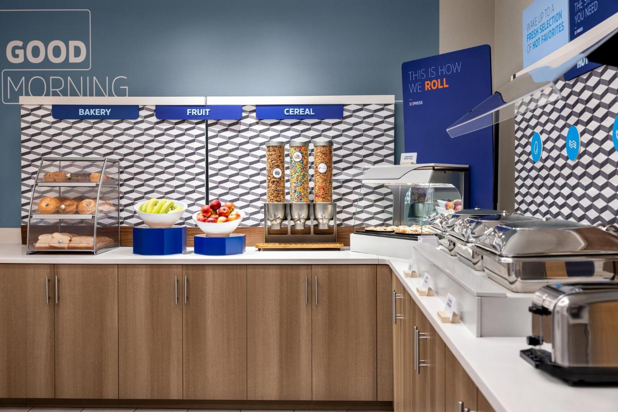 Holiday Inn Express Syracuse Airport By Ihg North Syracuse Eksteriør billede