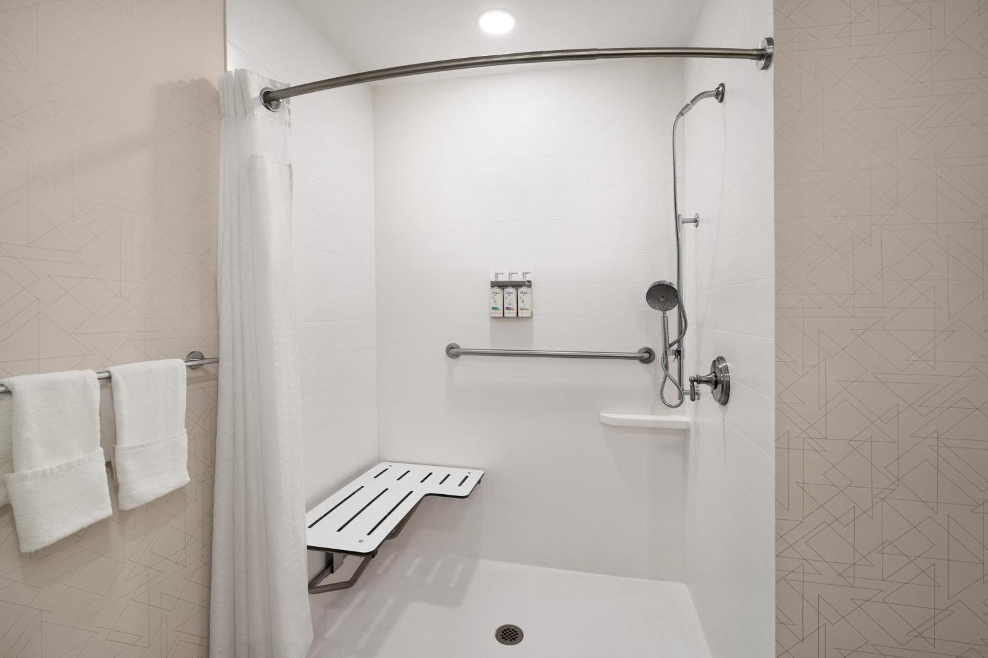 Holiday Inn Express Syracuse Airport By Ihg North Syracuse Eksteriør billede